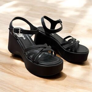 Soda Black Ankle Strappy Mary Janes Platform Chunky Sandals Wedge 6.5